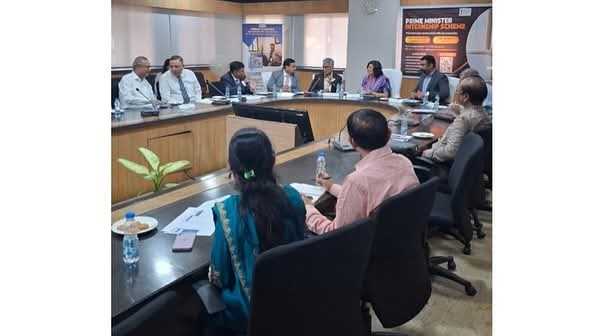 प्रधानमंत्री इंटर्नशिप योजना पर हुई चर्चा