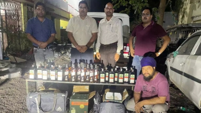 CG Crime : हरियाणा के शराब को छत्तीसगढ़ में खपाने की थी तैयारी, आबकारी विभाग ने जब्त किया लाखों का शराब, ट्रक चालक गिरफ्तार