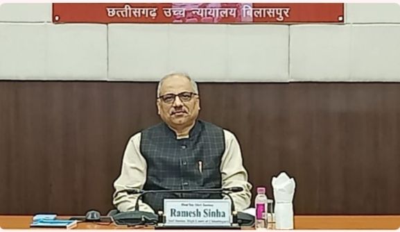 अंबागढ़ चौकी में फास्ट ट्रेक कोर्ट का चीफ जस्टिस रमेश सिन्हा ने किया शुभारंभ, कहा- वनांचल एवं सुदूर क्षेत्रों में न्याय व्यवस्था सुदृढ़ करने की दिशा में महत्वपूर्ण कदम