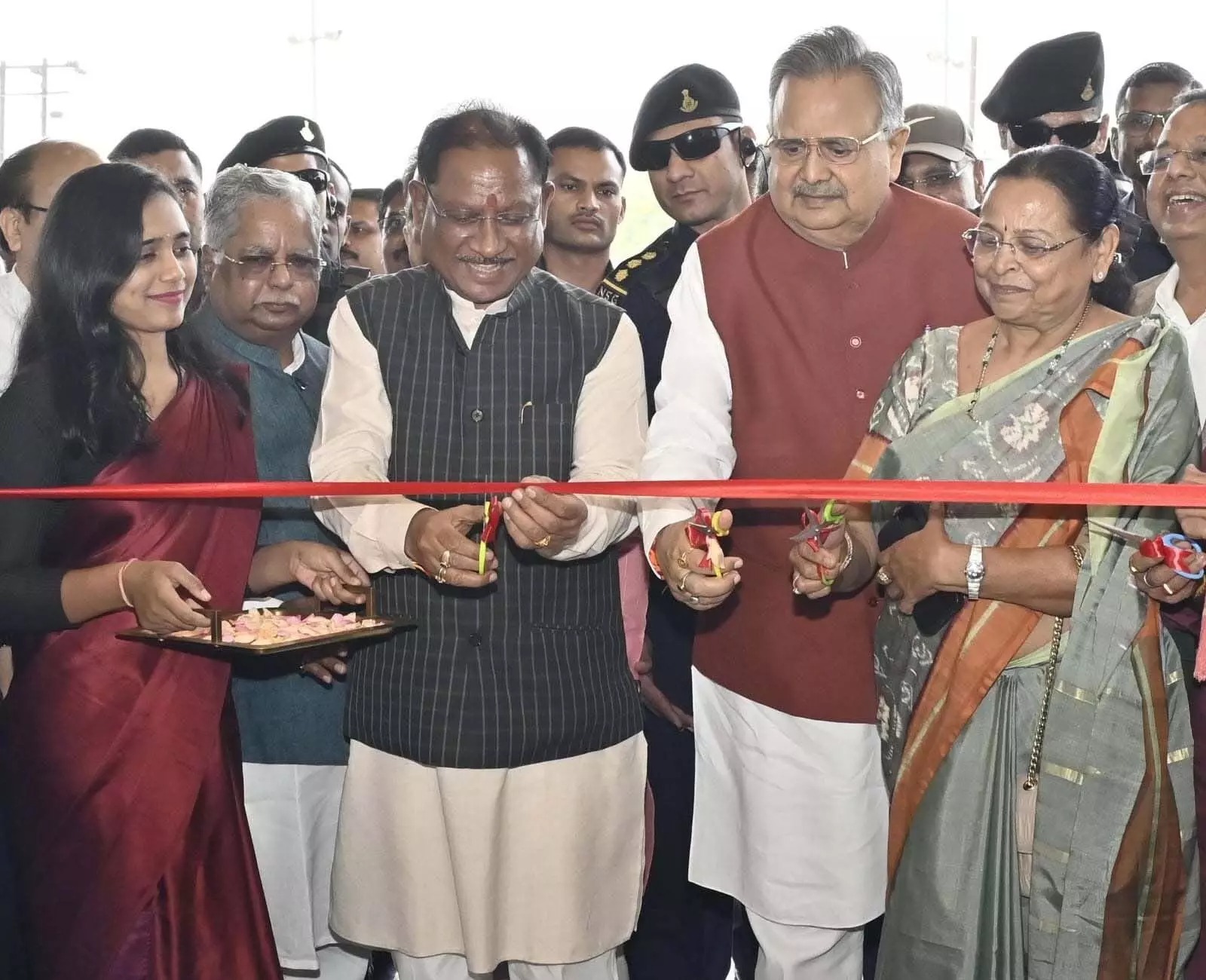 CM विष्णुदेव साय ने किया जोरा मॉल का भव्य शुभारंभ