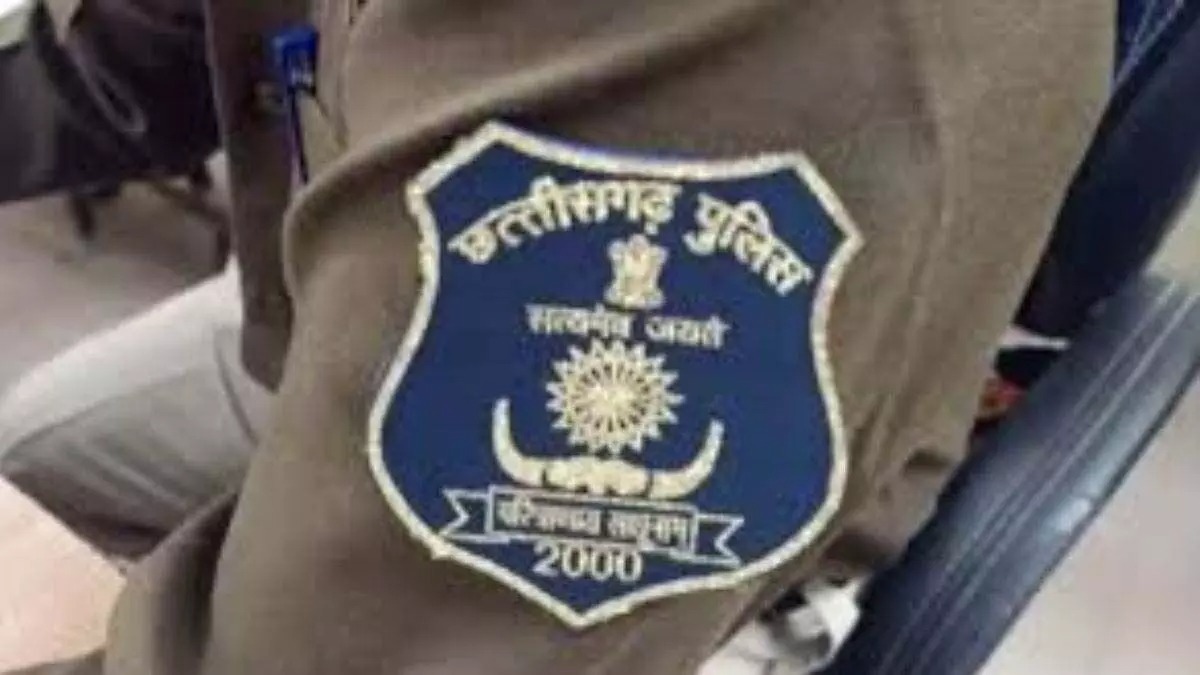4 पुलिसकर्मी सस्पेंड, इस वहज से गिरी गाज, जानिए……